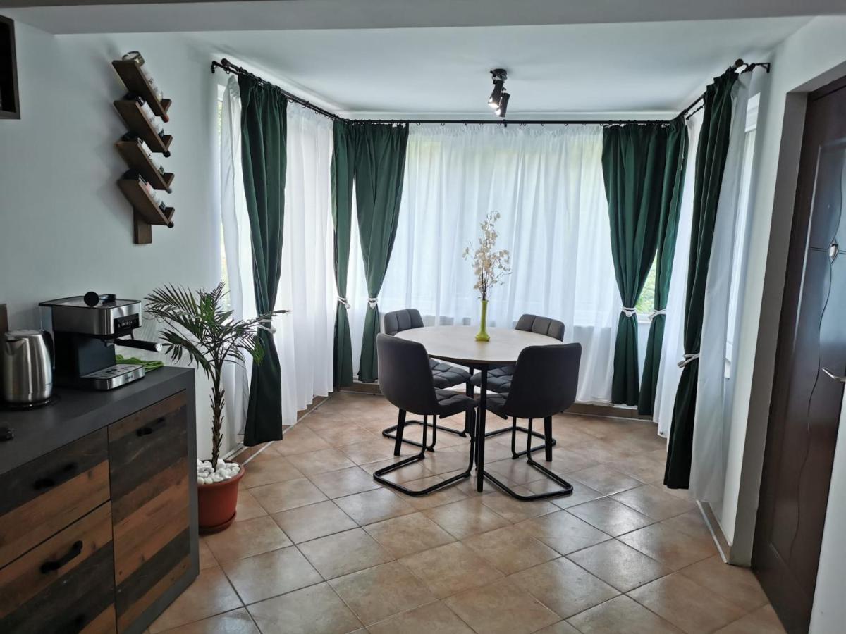 Casa Noastra Hotel Orsova Ngoại thất bức ảnh