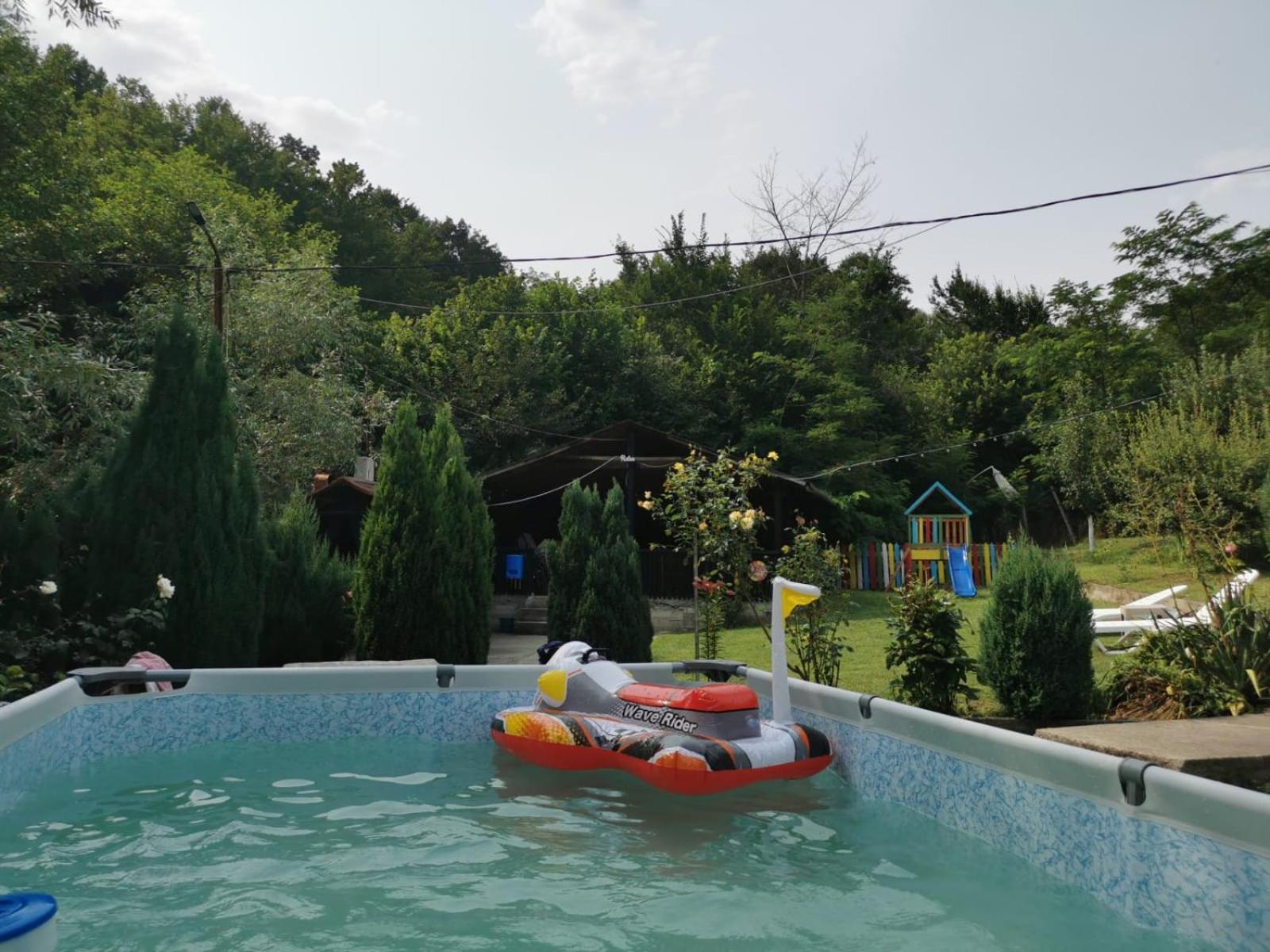 Casa Noastra Hotel Orsova Ngoại thất bức ảnh